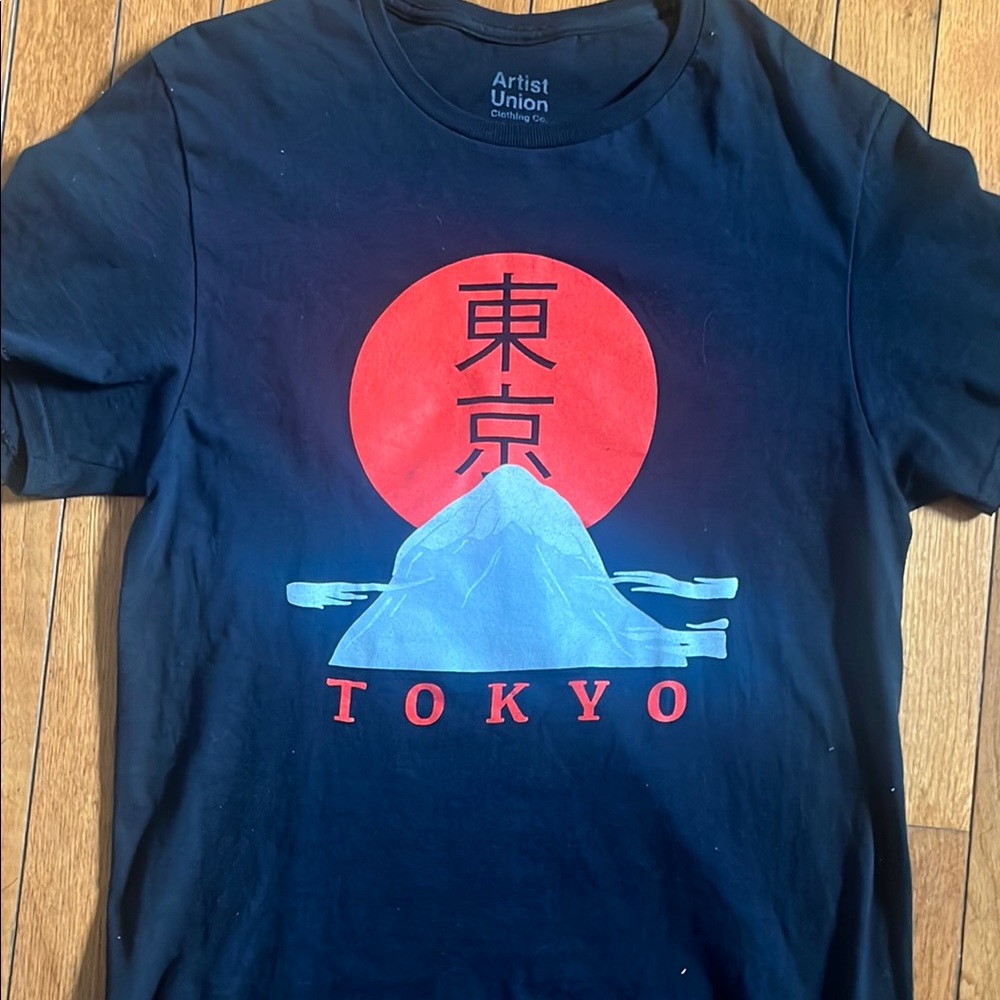 Artist Union Clothing Co men’s Tokyo Graphic T-Shirt